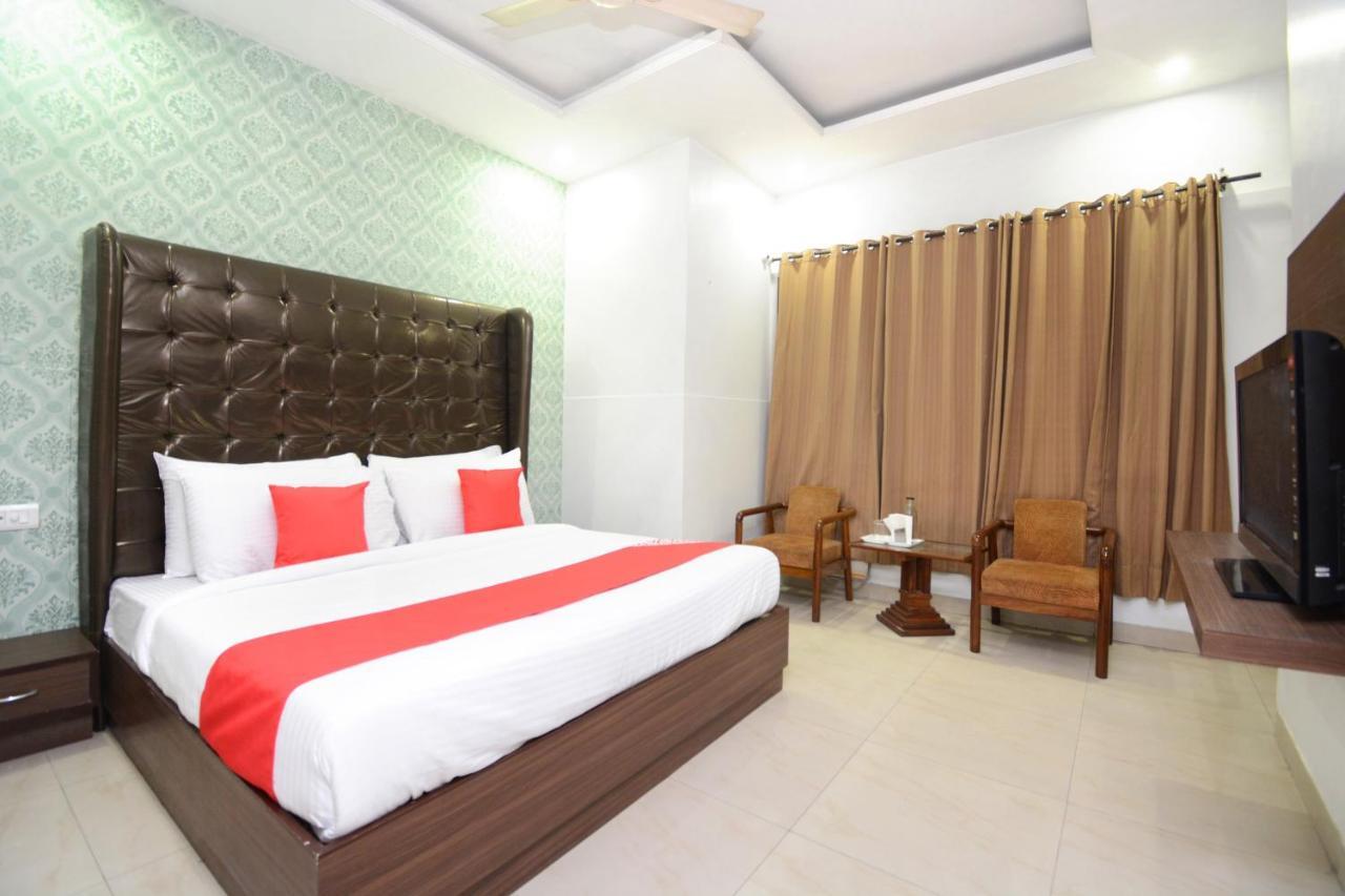 Hotel Ricky International Amritsar Exterior photo